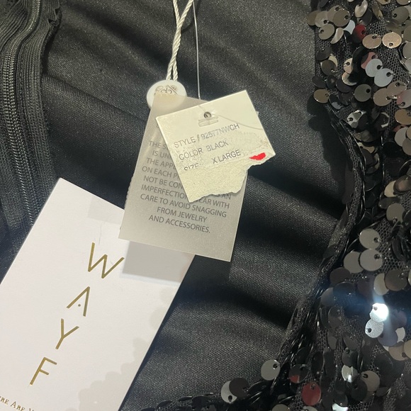 Elegant Black Sequin Dress - Picture 5 of 5